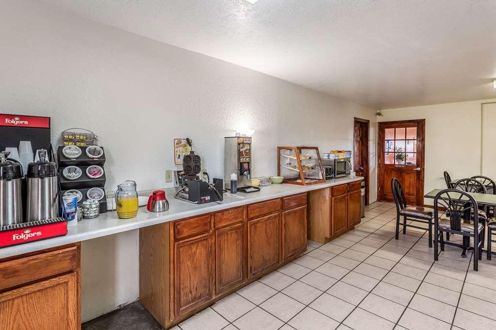 Rodeway Inn Santa Rosa Restaurant photo
